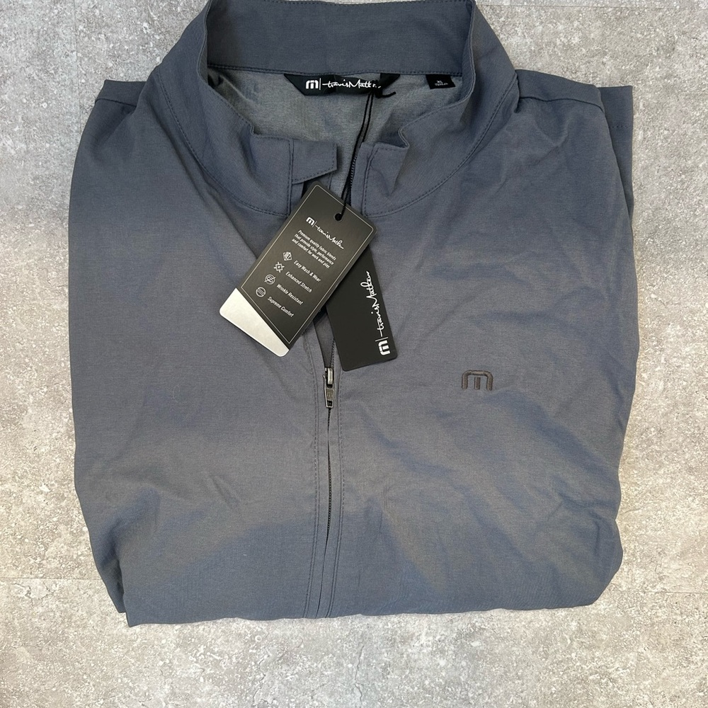 BNWT TravisMathew Golf Jacket